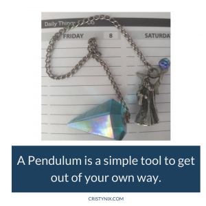 Using a pendulum, Cristynix.com